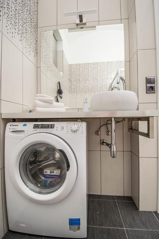Ruterra Apartment Cimburkova Прага Экстерьер фото