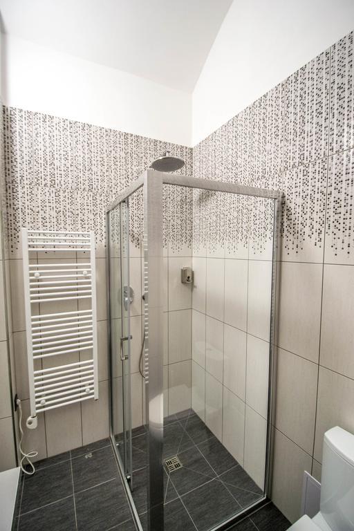Ruterra Apartment Cimburkova Прага Экстерьер фото