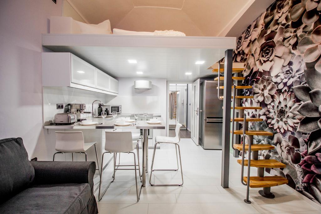 Ruterra Apartment Cimburkova Прага Экстерьер фото